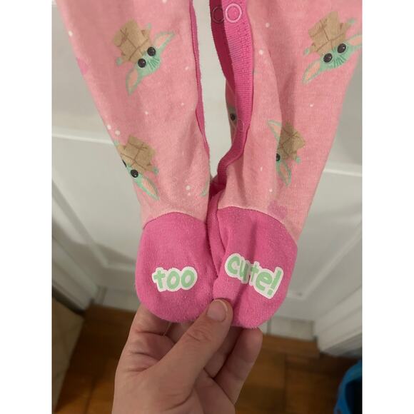 Star Wars 18 Month Footed Pajamas Girls Set of 2 - Picture 5 of 10